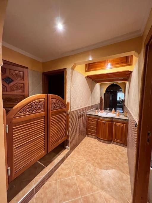 Superbe Appartement Avec Parking Gratuit Marrakesh Exterior photo